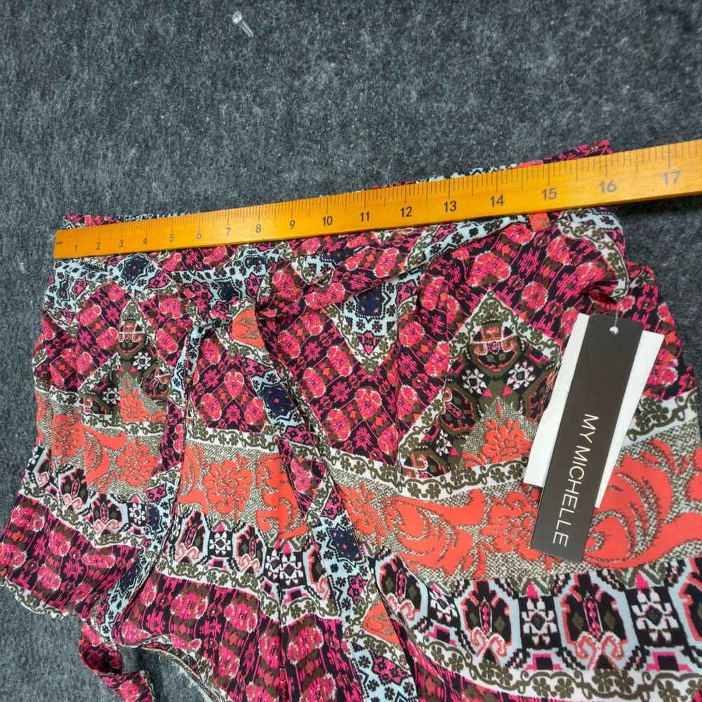My Michelle Modern Indies Rock Paisley Shorts Juniors L Pink Orange NWT